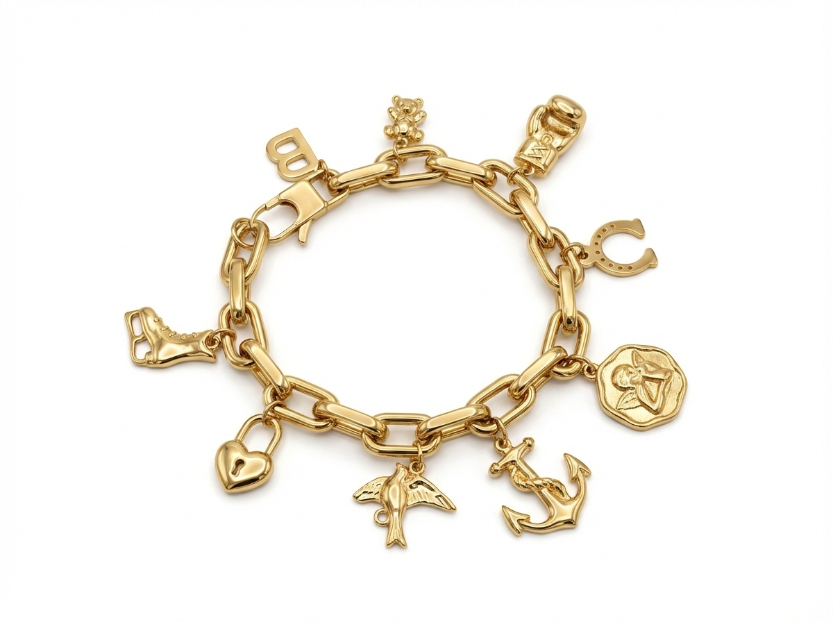 Bestemor Armbåndet Vintage, charm armbånd i gull fra by Benedicthe