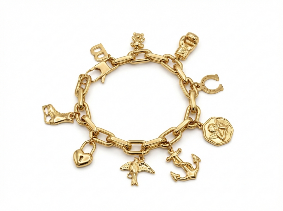 Bestemor Armbåndet Vintage, charm armbånd i gull fra by Benedicthe